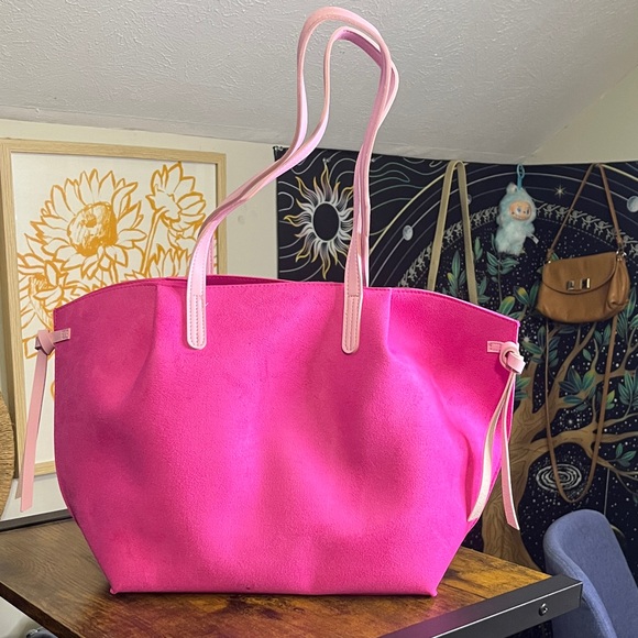 Juicy Couture Bright Pink Tote with Light Pink Straps - Picture 4 of 7